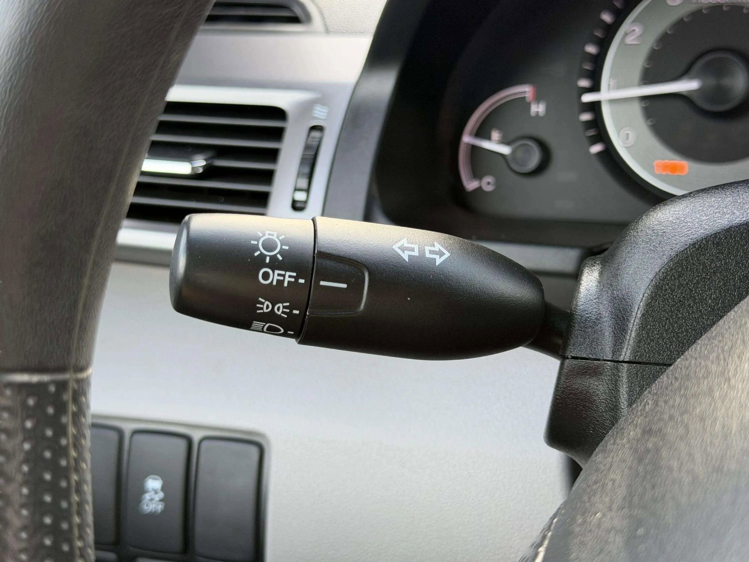 Used 2014 Honda Odyssey LX image 28