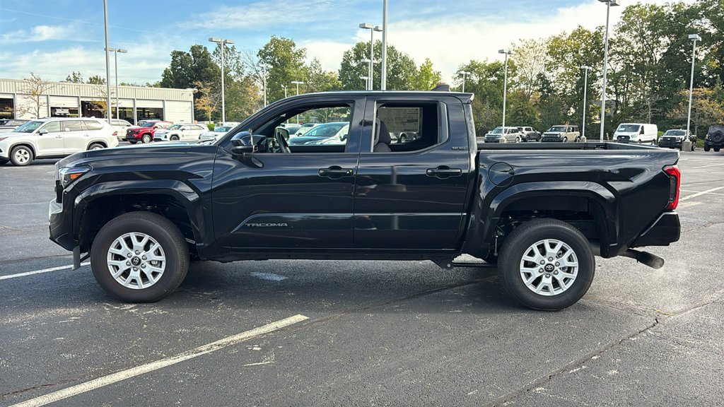 New 2026 Toyota Tacoma SR5 AWD/4WD image 3