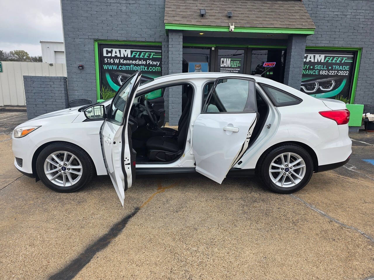 Used 2018 Ford Focus SE image 26