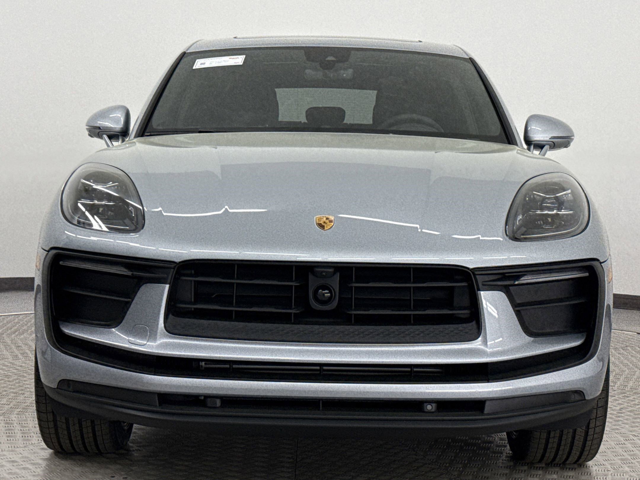 New 2025 Porsche Macan image 6