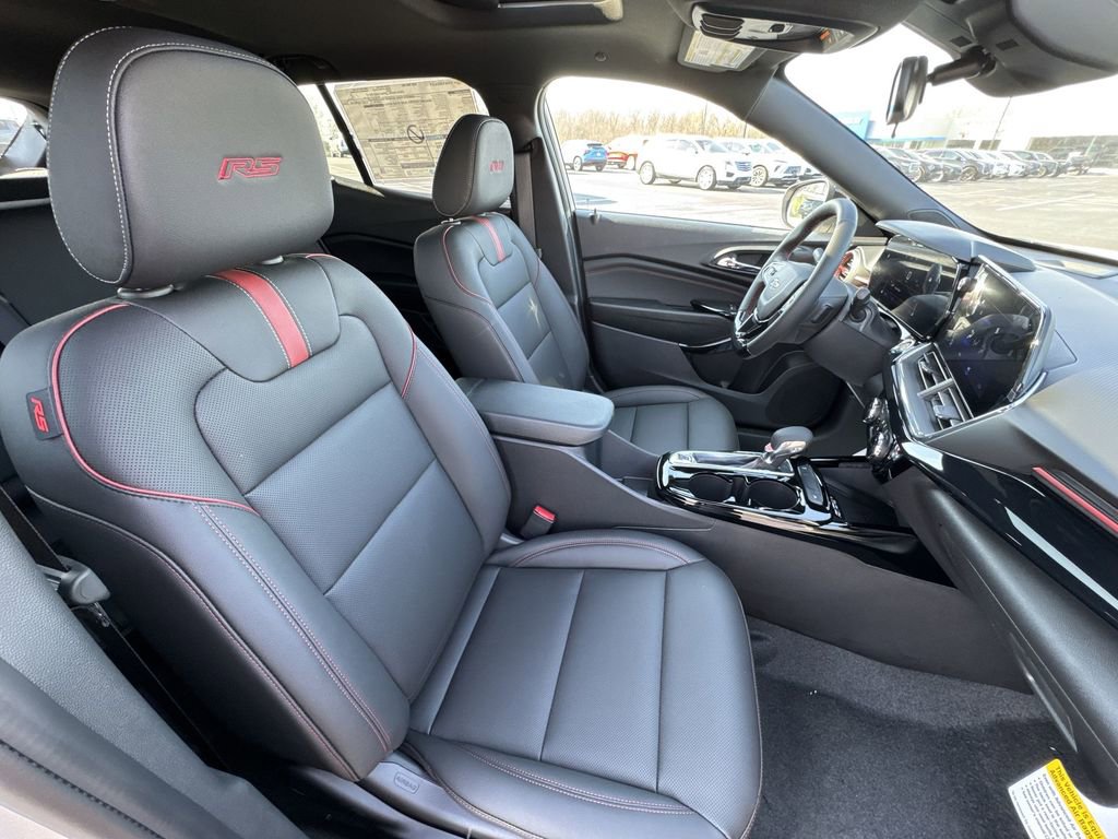 New 2026 Chevrolet Trax RS w/ Sunroof Package image 25