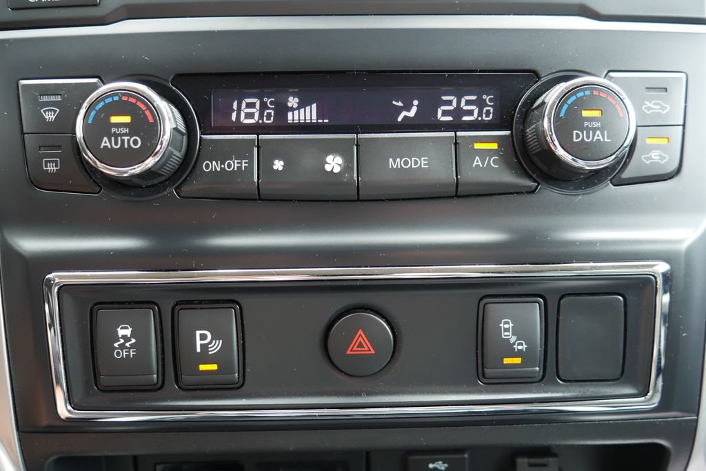 Used 2018 Nissan Titan PRO-4X AWD/4WD image 23