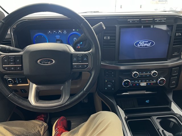 Used 2024 Ford F350 Lariat w/ Chrome Package image 36