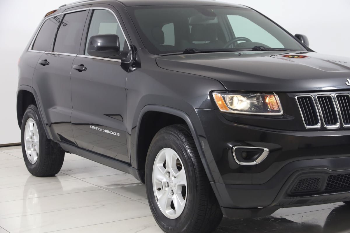 Used 2014 Jeep Grand Cherokee Laredo w/ Quick Order Package 23E AWD/4WD image 31