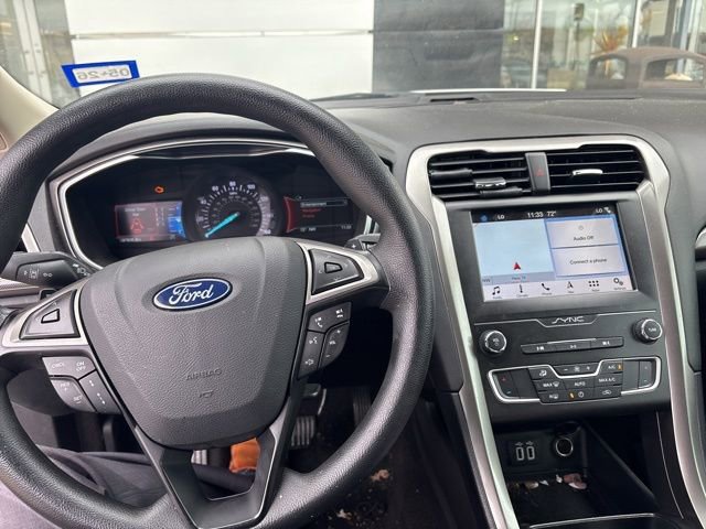 Used 2019 Ford Fusion SE image 8