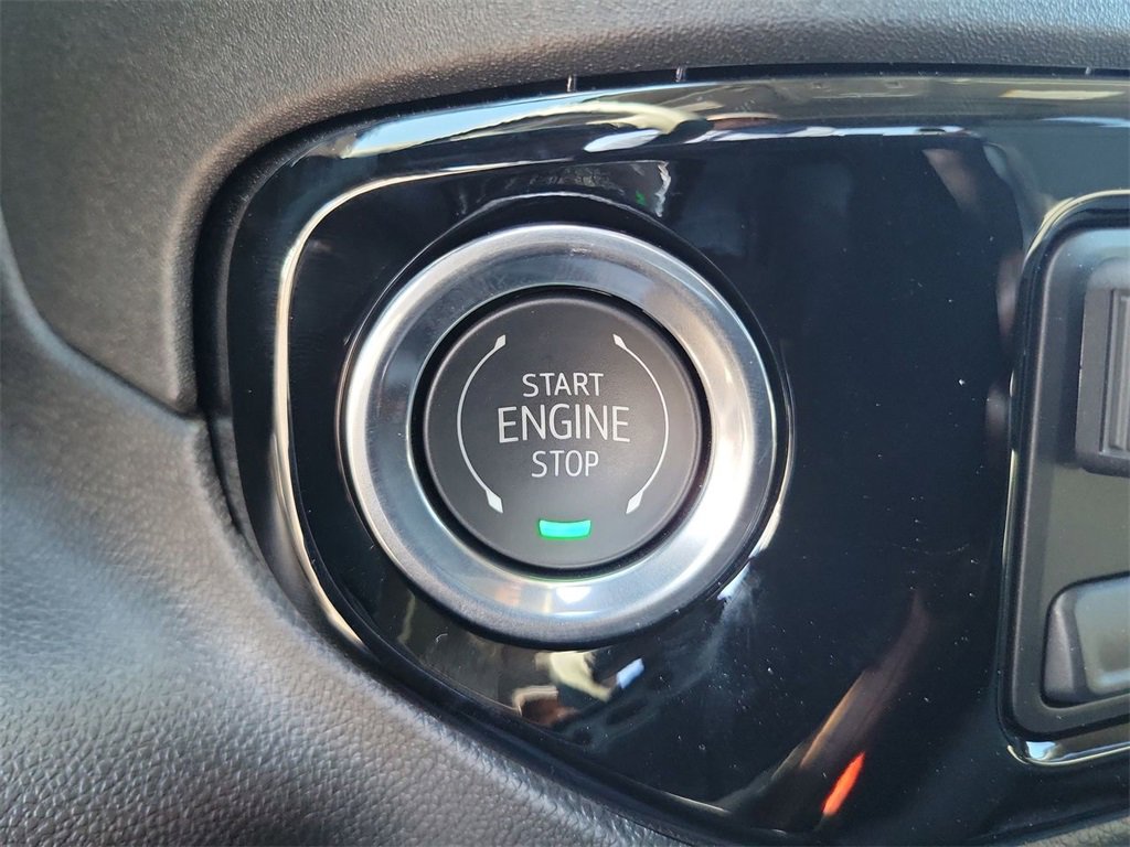 New 2026 Chevrolet Silverado 1500 RST w/ Dark Appearance Package image 17