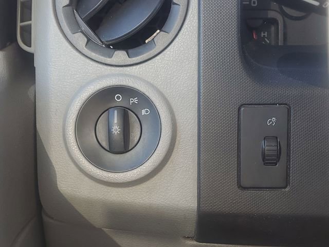 Used 2015 Ford E-350 and Econoline 350 Super Duty w/ Exterior Upgrade Package image 13