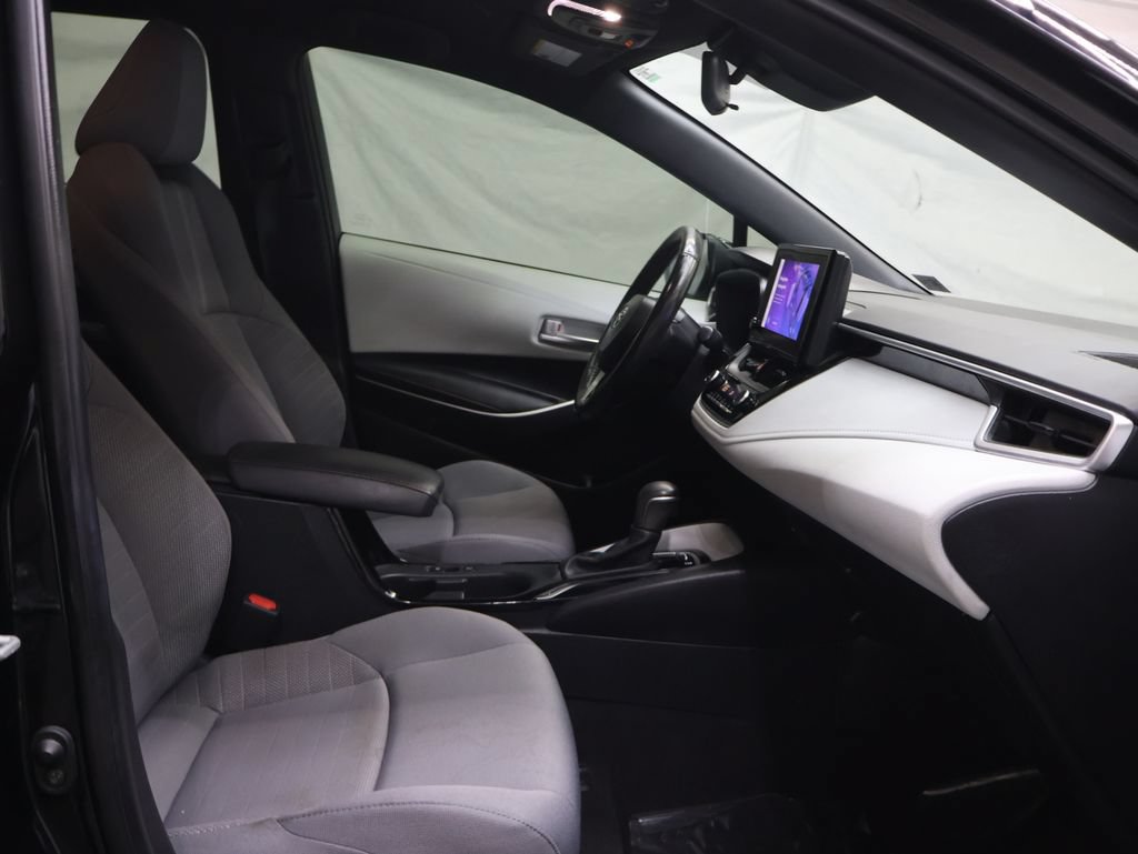 Used 2023 Toyota Corolla SE FWD image 9