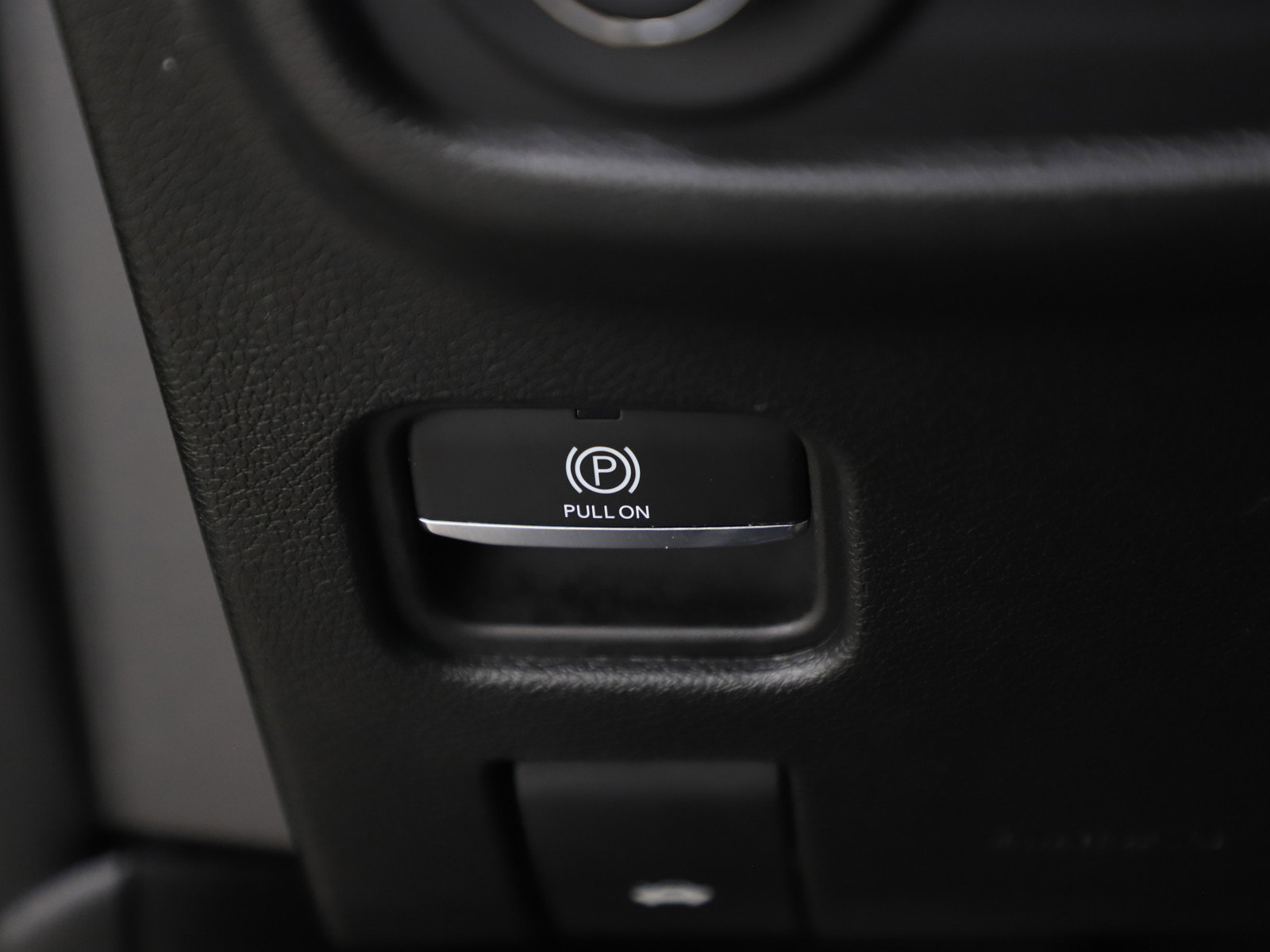 Used 2025 Jeep Grand Cherokee L Limited w/ Trailer Tow Package image 30