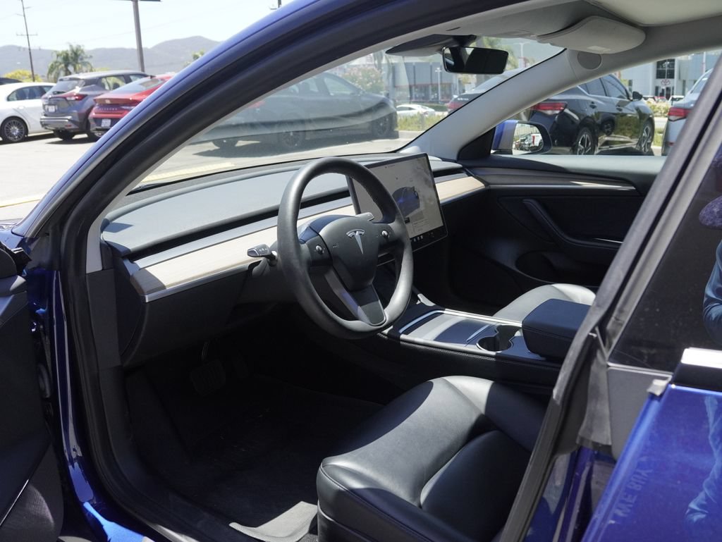 Used 2023 Tesla Model 3 Standard Range RWD image 16