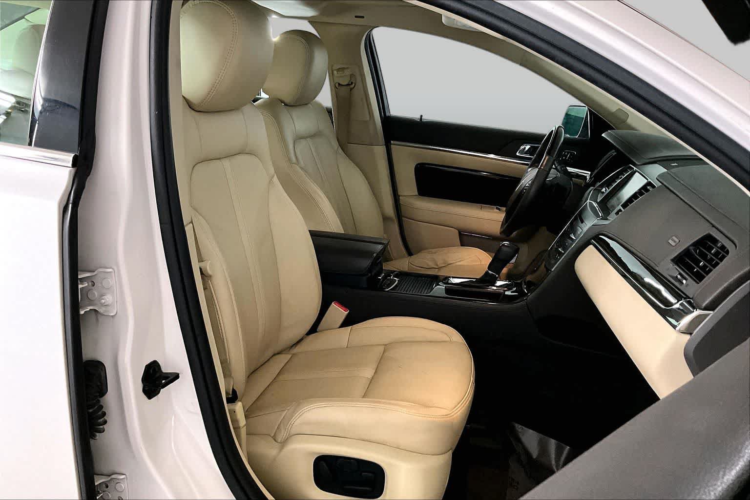 Used 2014 Lincoln MKS AWD w/ Equipment Group 101A image 8