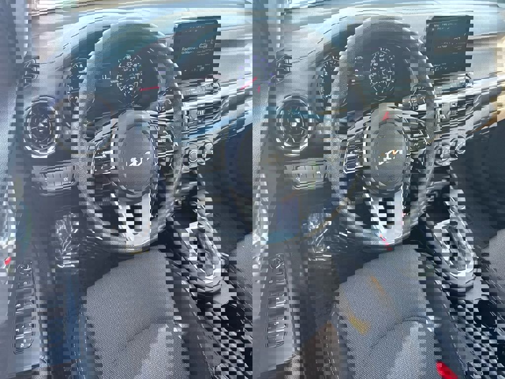 Used 2023 Kia Forte LXS image 21