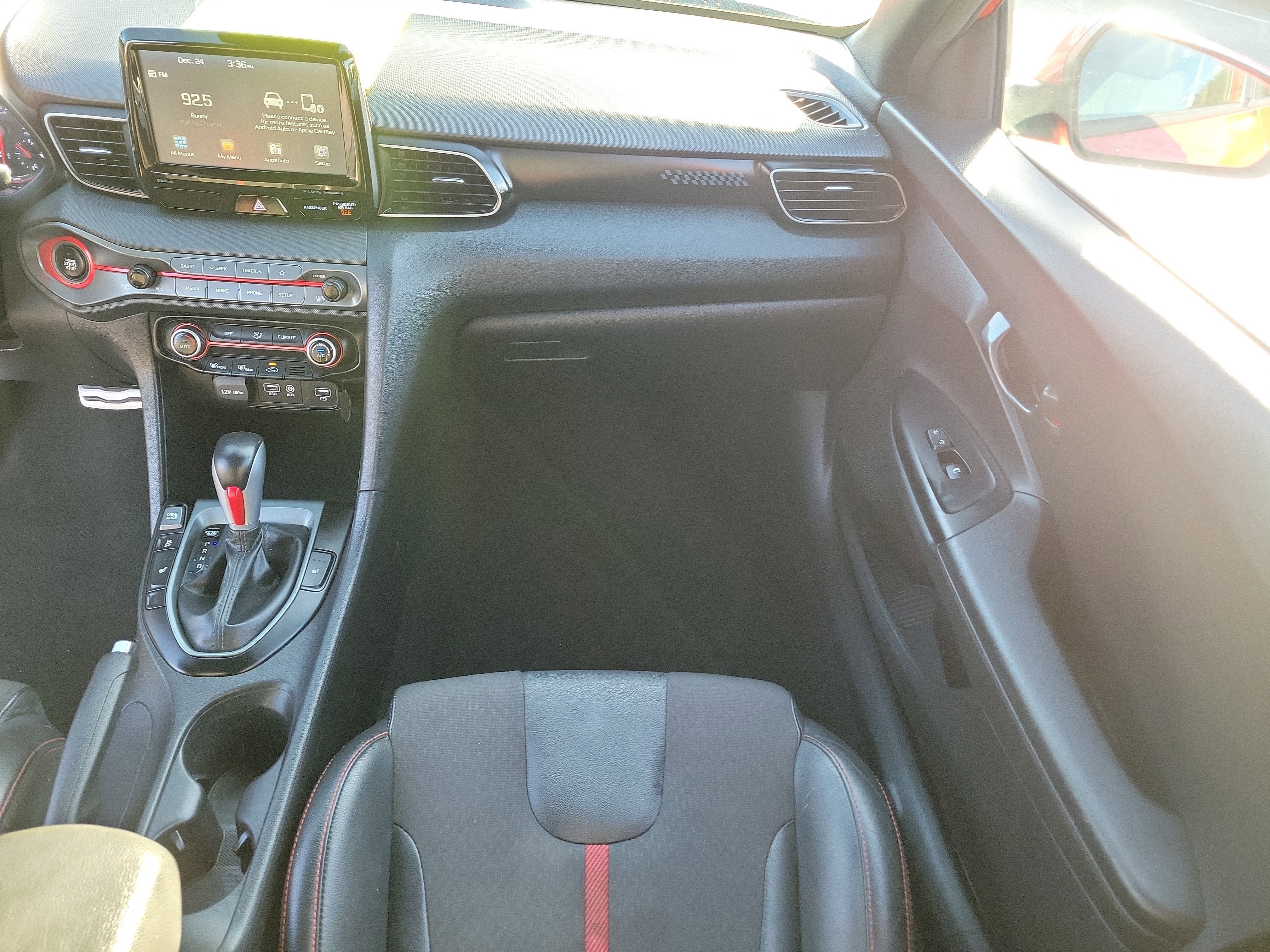 Used 2019 Hyundai Veloster Turbo image 12