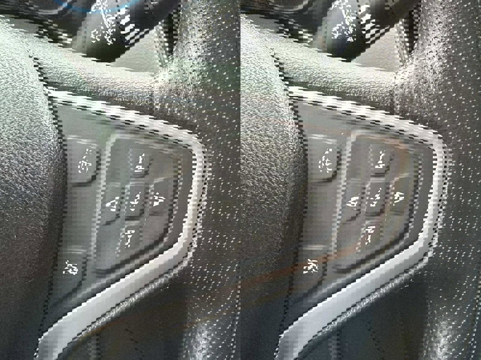 Used 2021 Chevrolet Equinox LS w/ LPO, Floor Liner Package image 7