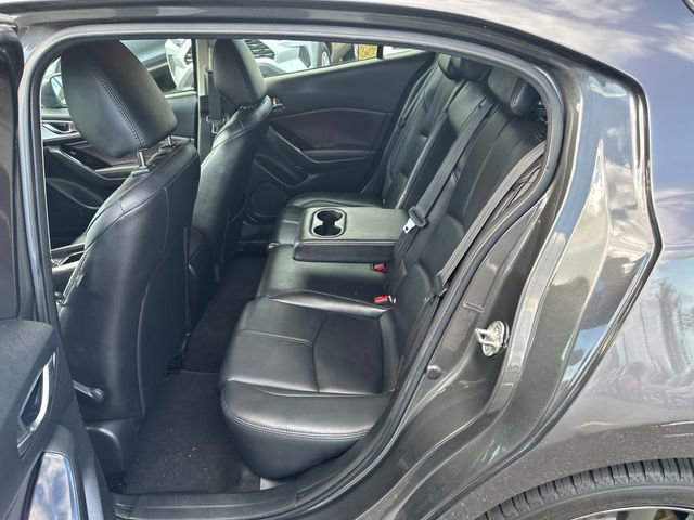 Used 2018 MAZDA MAZDA3 Touring image 21