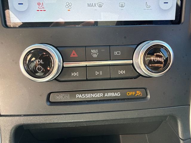 Used 2022 Ford Edge SEL w/ Convenience Package image 34