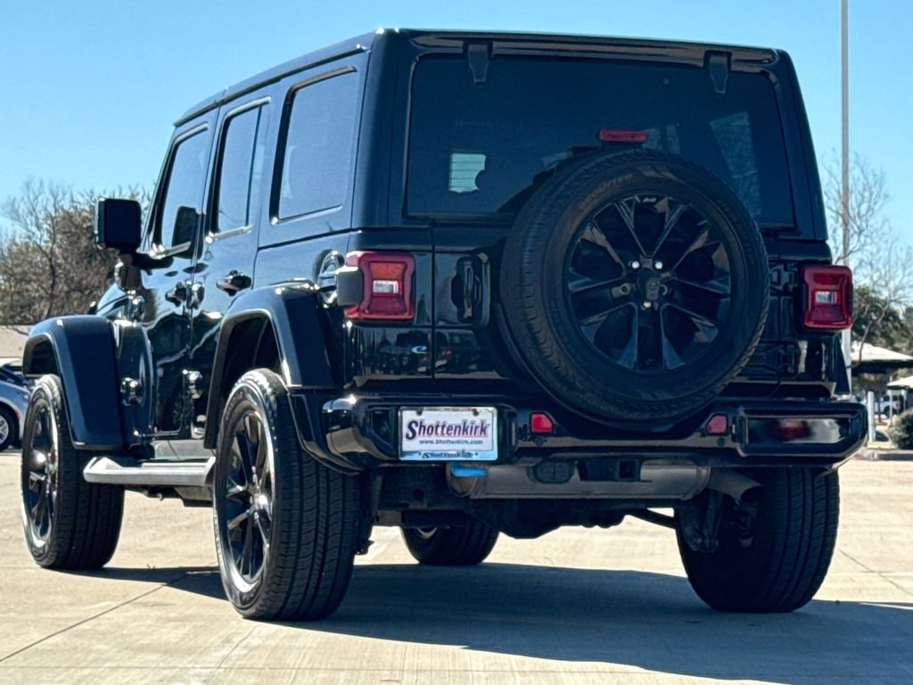 Used 2021 Jeep Wrangler Unlimited Sahara image 6