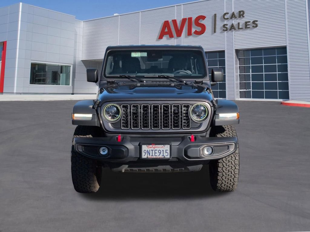Used 2025 Jeep Wrangler Unlimited Rubicon w/ Convenience Group image 2