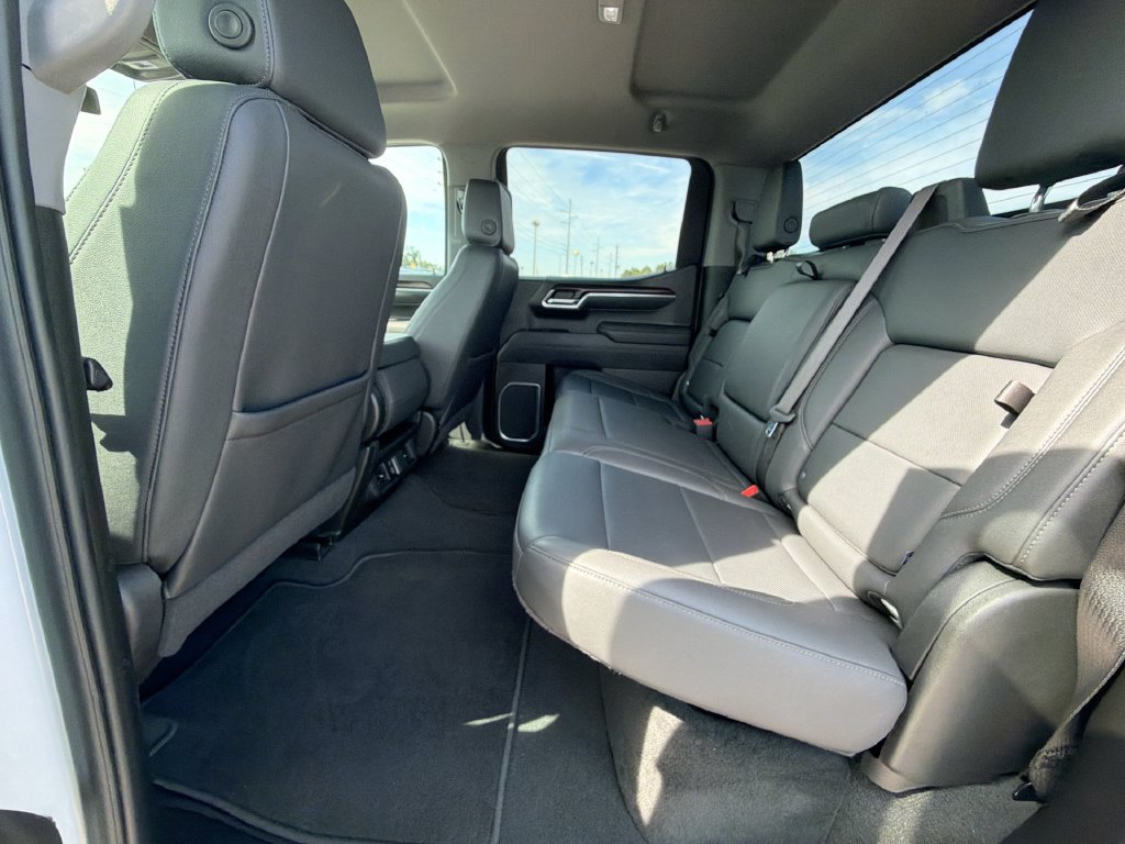 Certified 2025 GMC Sierra 1500 SLT AWD/4WD image 15
