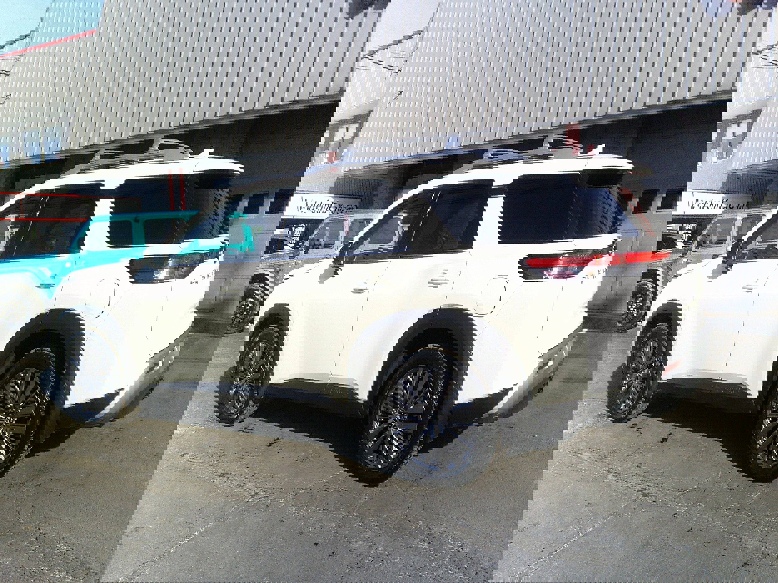 Used 2023 Nissan Pathfinder SL w/ SL Premium Package image 5