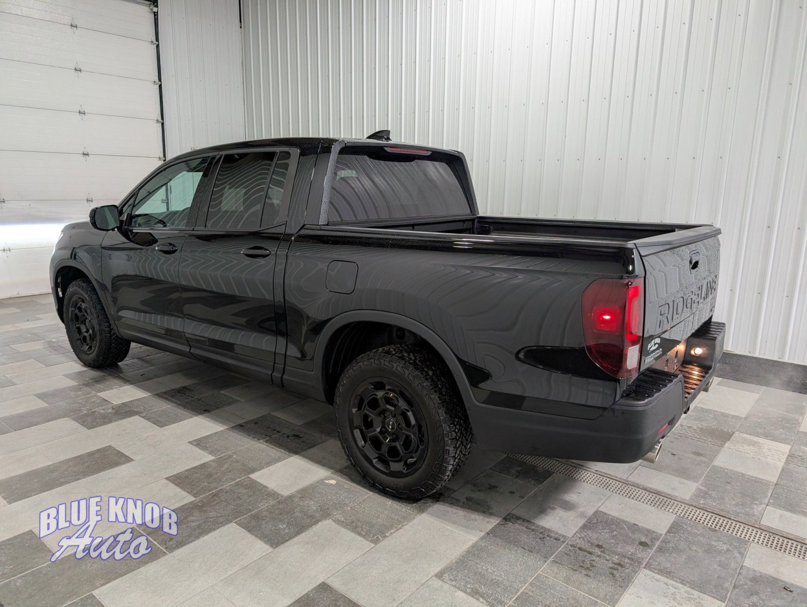 Used 2025 Honda Ridgeline Sport+ image 2