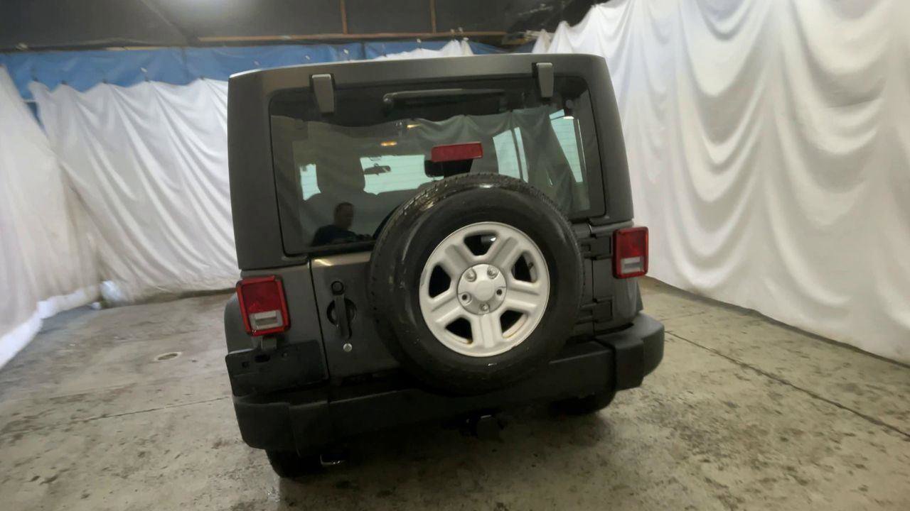 Used 2014 Jeep Wrangler Unlimited Sport w/ Connectivity Group image 7