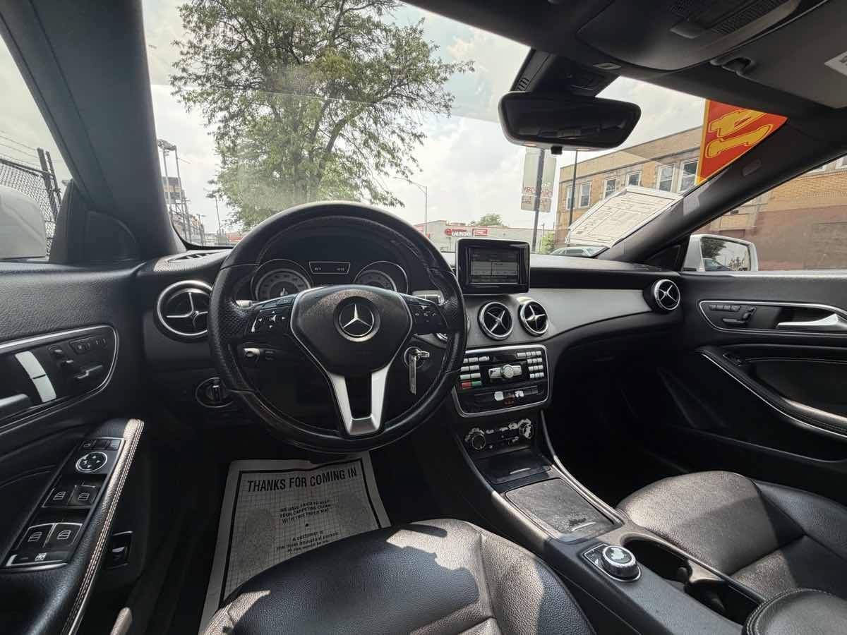 Used 2014 Mercedes-Benz CLA 250 image 18