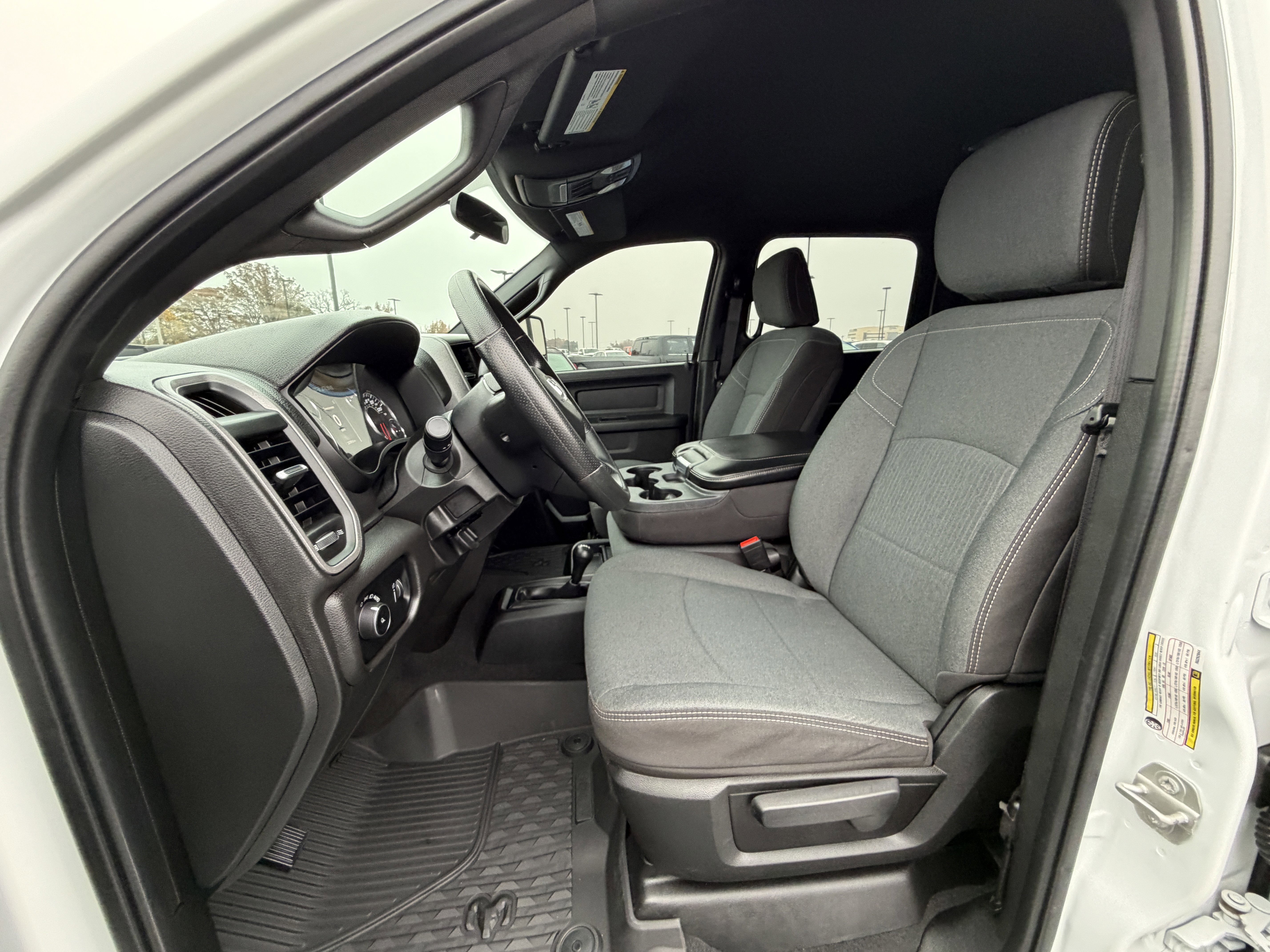 Used 2024 RAM 2500 Tradesman w/ Chrome Appearance Group image 11