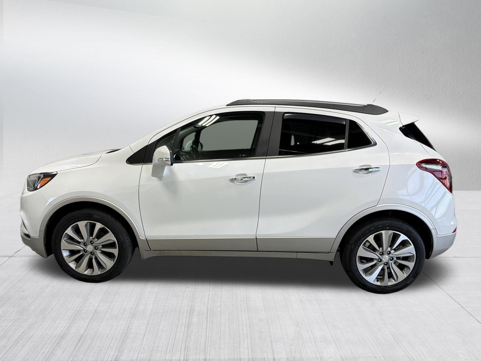 Used 2018 Buick Encore Preferred image 4