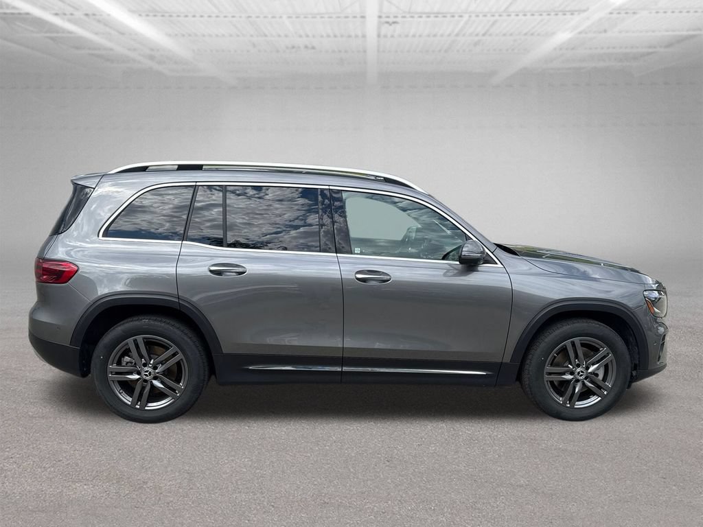 Used 2026 Mercedes-Benz GLB 250 4MATIC image 8