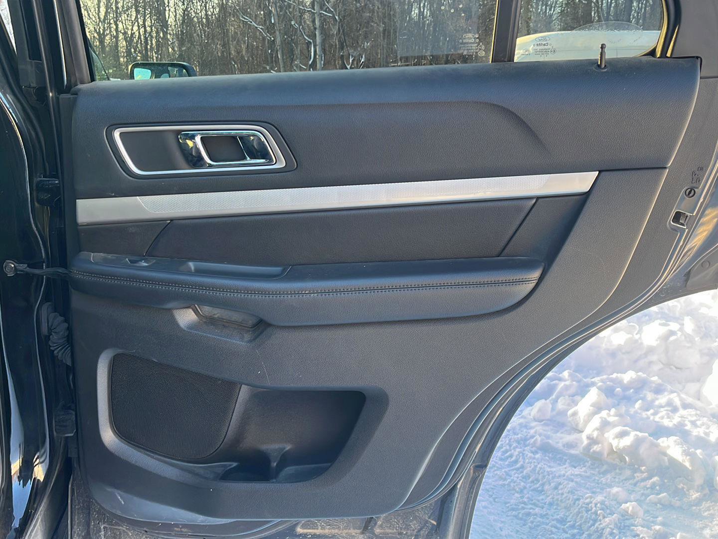 Used 2016 Ford Explorer XLT w/ Equipment Group 202A image 26