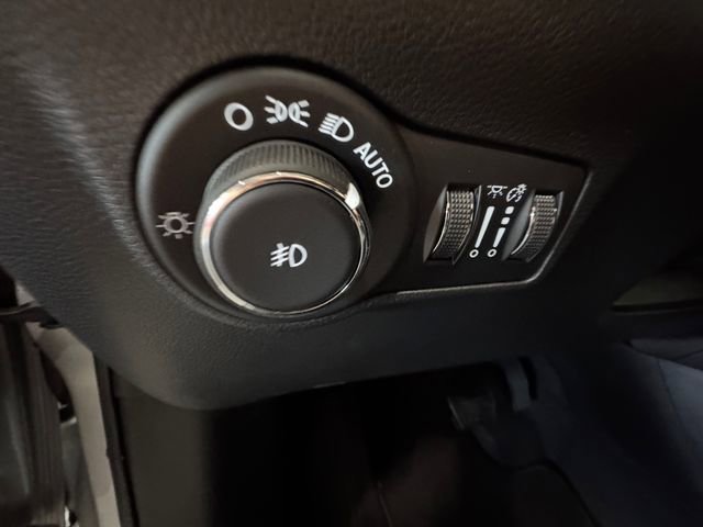 New 2026 Jeep Compass Limited image 24