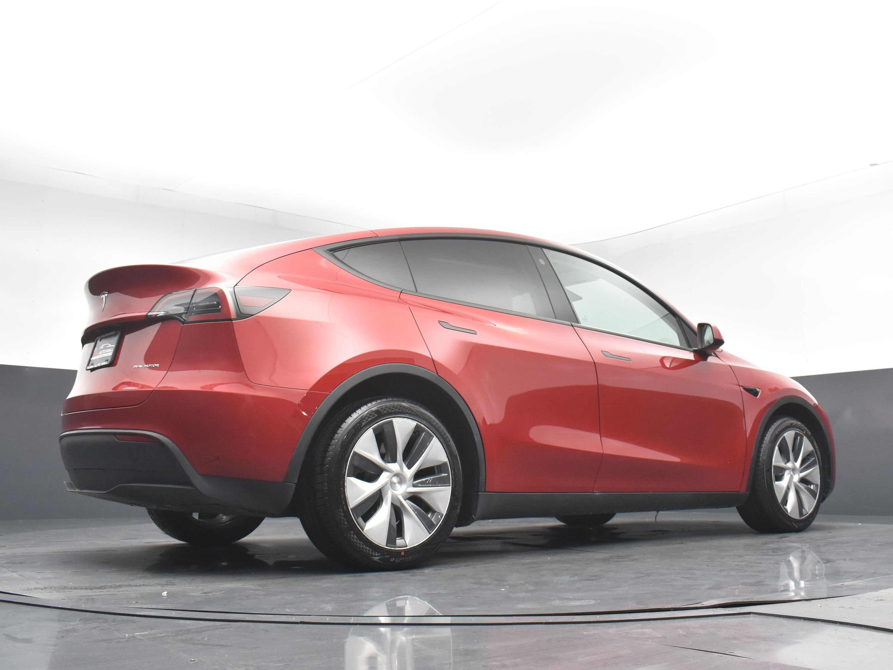 Used 2023 Tesla Model Y Long Range image 26