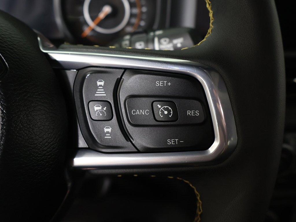 Used 2024 Jeep Wrangler Sahara image 36