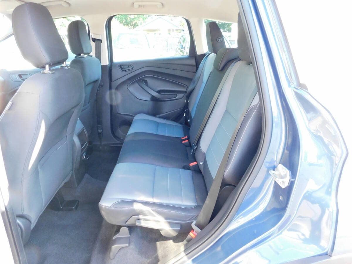 Used 2018 Ford Escape S image 5