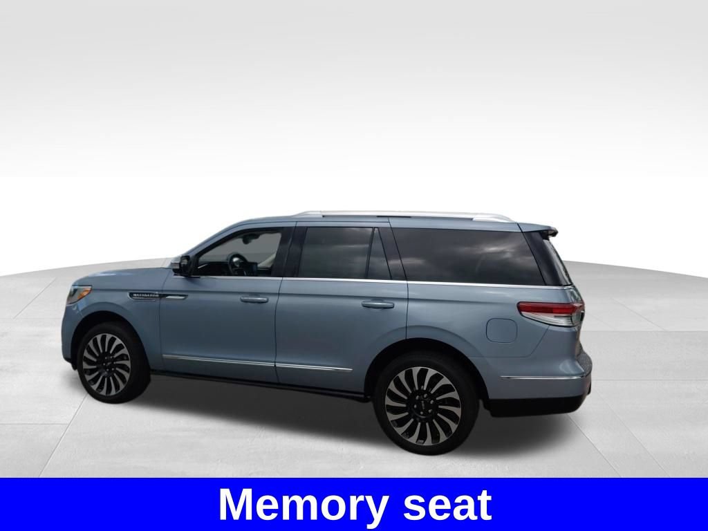 Used 2024 Lincoln Navigator Black Label AWD/4WD image 16