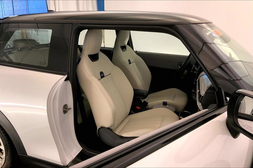 Used 2026 MINI Cooper S FWD image 7