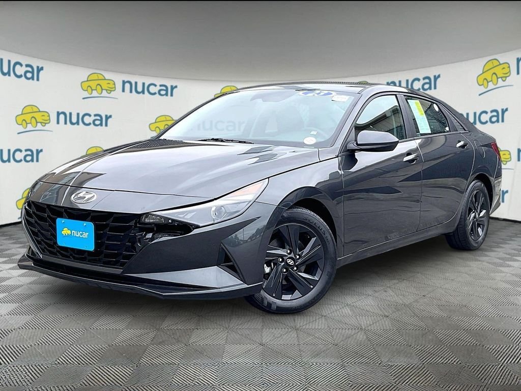 Used 2023 Hyundai Elantra SEL FWD image 3