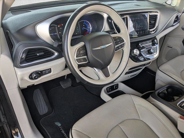 Used 2018 Chrysler Pacifica Limited w/ Advanced Safetytec Group FWD image 10