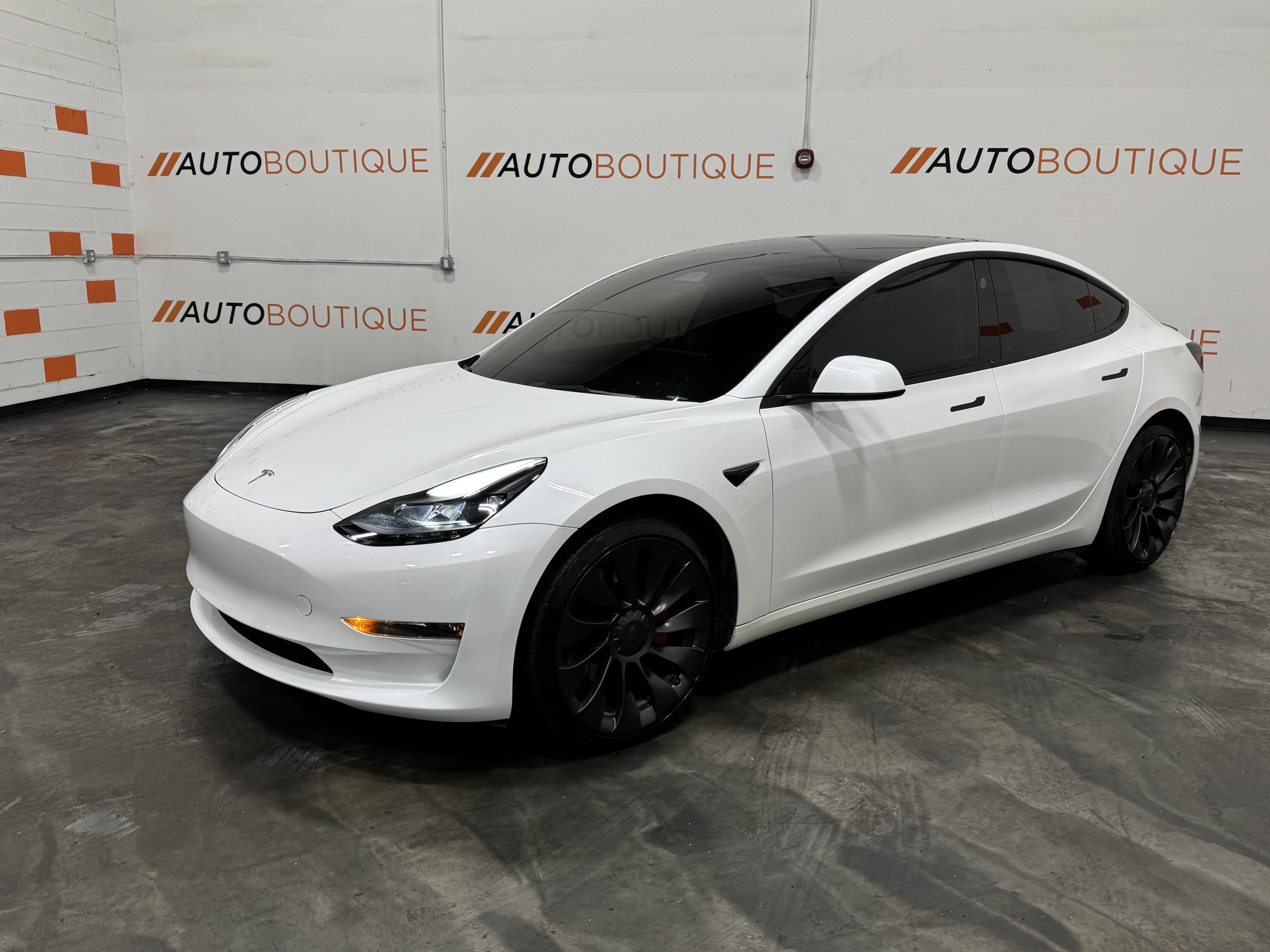 Used 2023 Tesla Model 3 Performance image 33