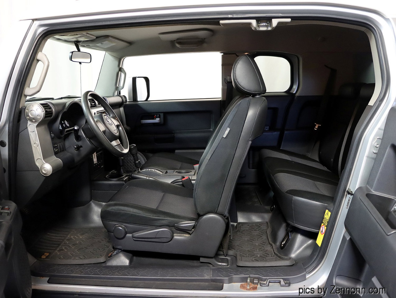 Used 2008 Toyota FJ Cruiser 4WD image 11