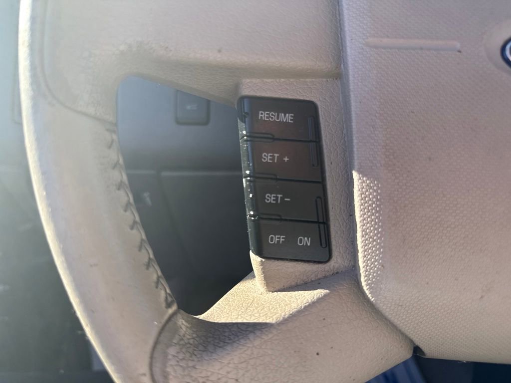 Used 2009 Ford Edge Limited image 18