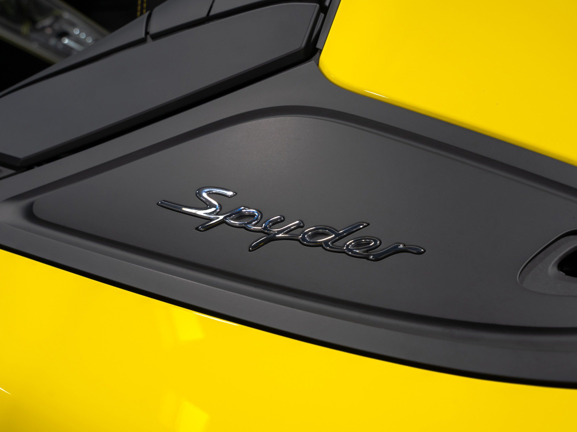 Used 2022 Porsche 718 Boxster Spyder RWD image 30