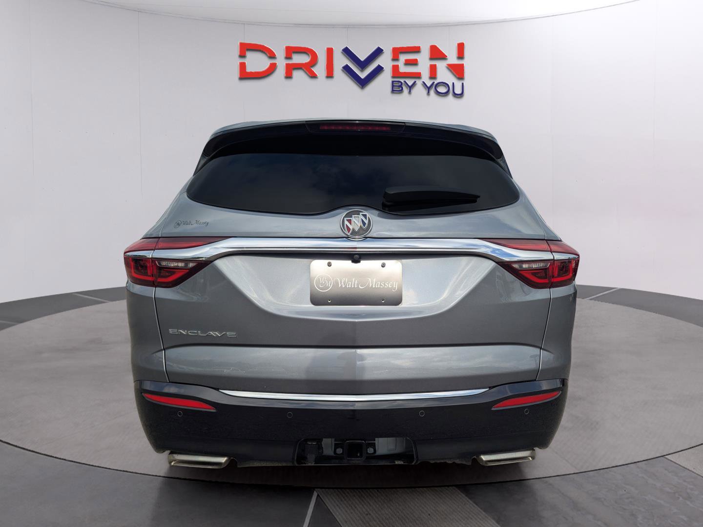 Used 2020 Buick Enclave Premium w/ Sun and Sites Package image 4