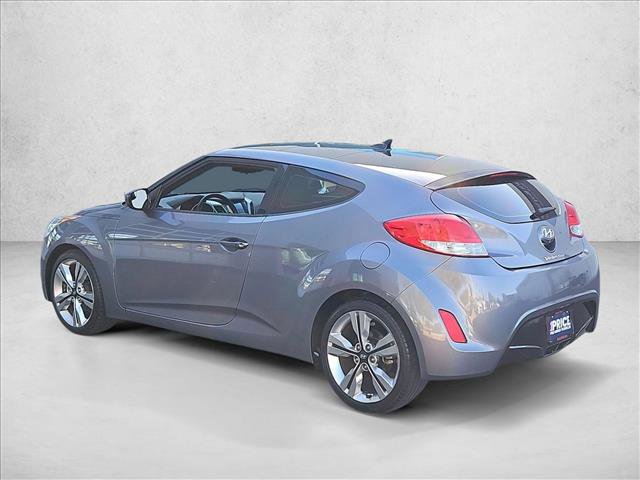 Used 2017 Hyundai Veloster Value Edition FWD image 8