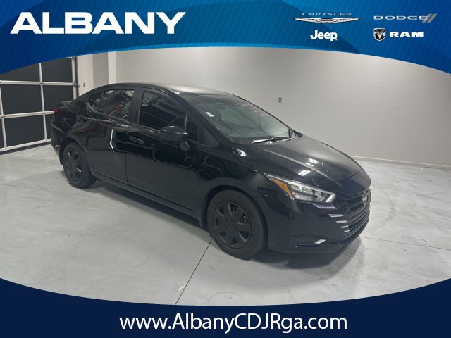Used 2025 Nissan Versa S w/ Trunk Package