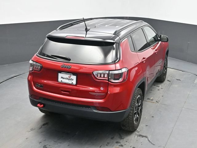 Used 2025 Jeep Compass Trailhawk AWD/4WD image 34