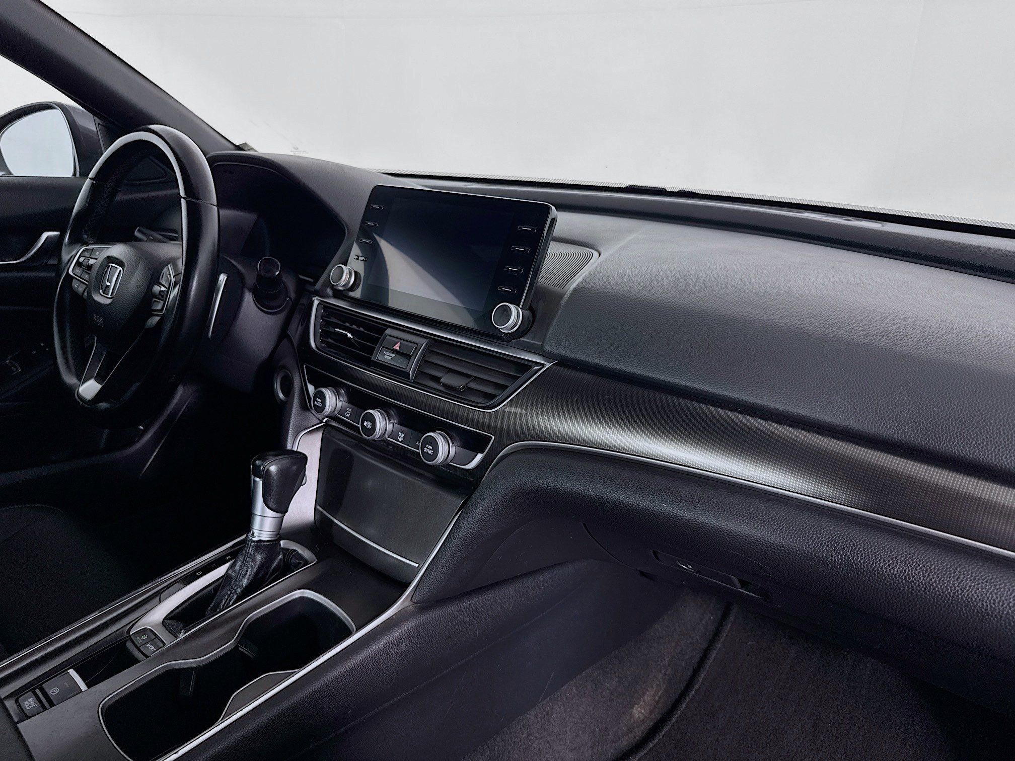 Used 2020 Honda Accord Sport image 28