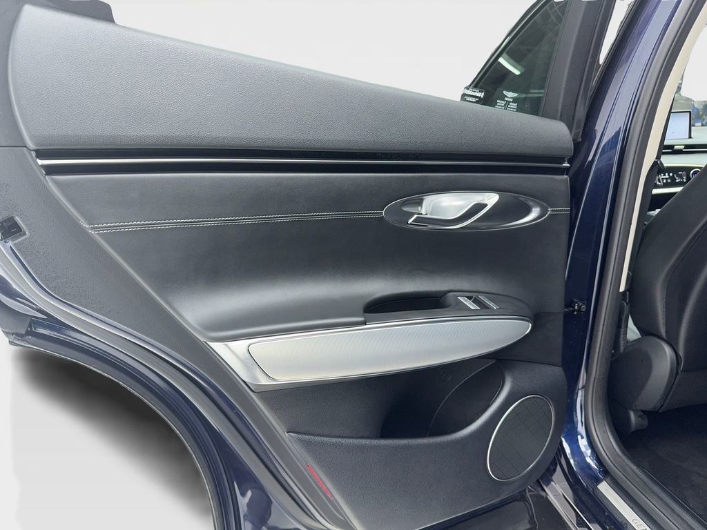 Used 2024 Genesis GV70 2.5T w/ Select Package image 32