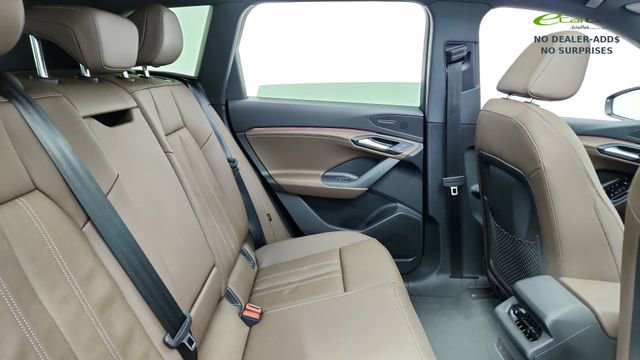 Used 2025 Audi Q6 e-tron Premium w/ Convenience Package image 24